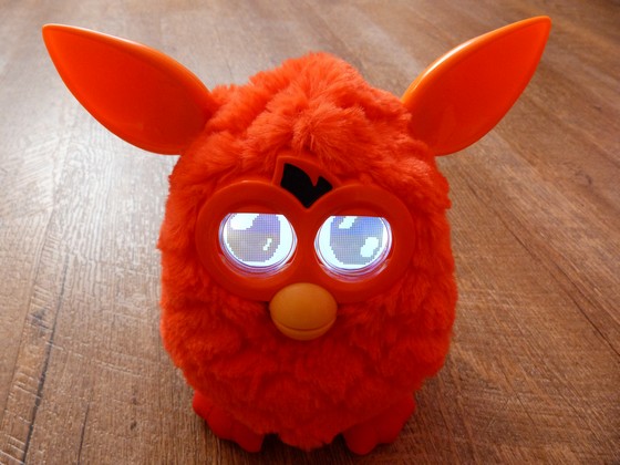 furby rouge